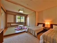 ■【夜発バス】竜王スキーパーク ゲレンデサイド!全室バス・トイレ付!ホテルアルパイン(1泊3日)1